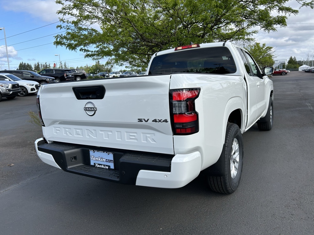 2024 Nissan Frontier SV photo 5
