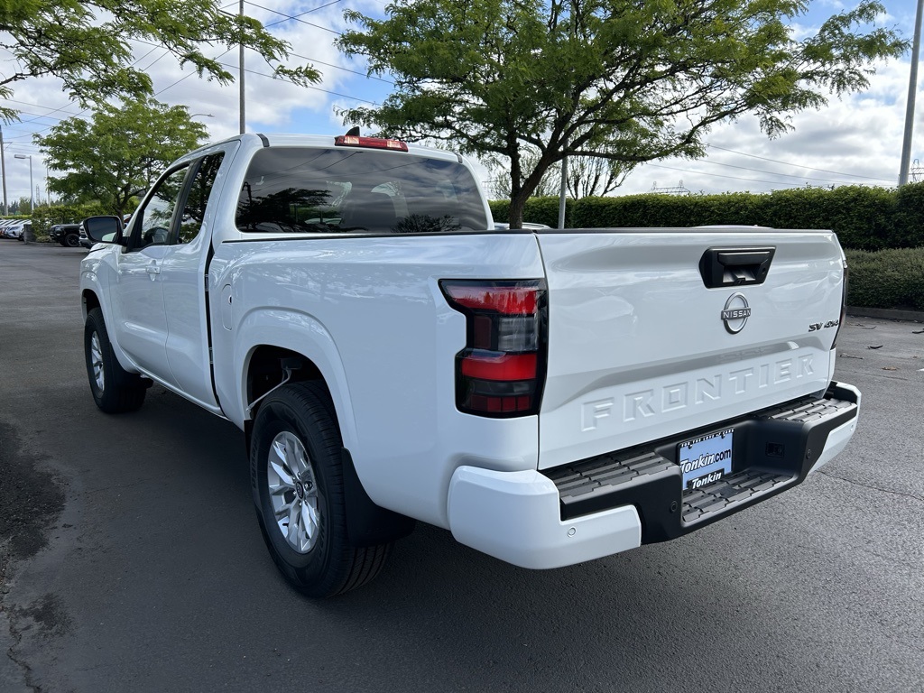 2024 Nissan Frontier SV photo 7