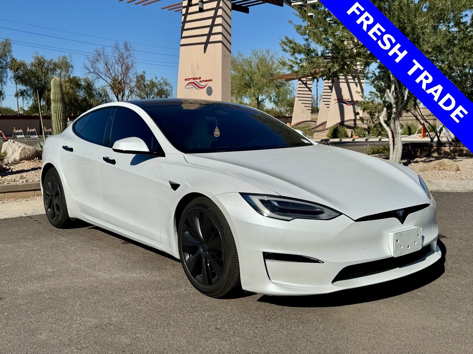 2022 Tesla Model S Base