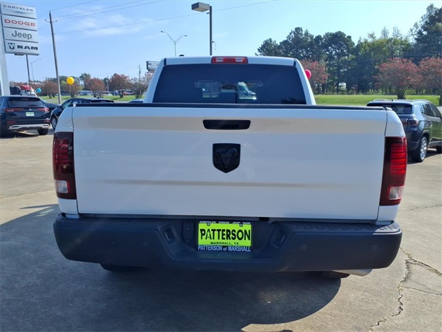 2024 Ram 1500 Classic Warlock photo 3