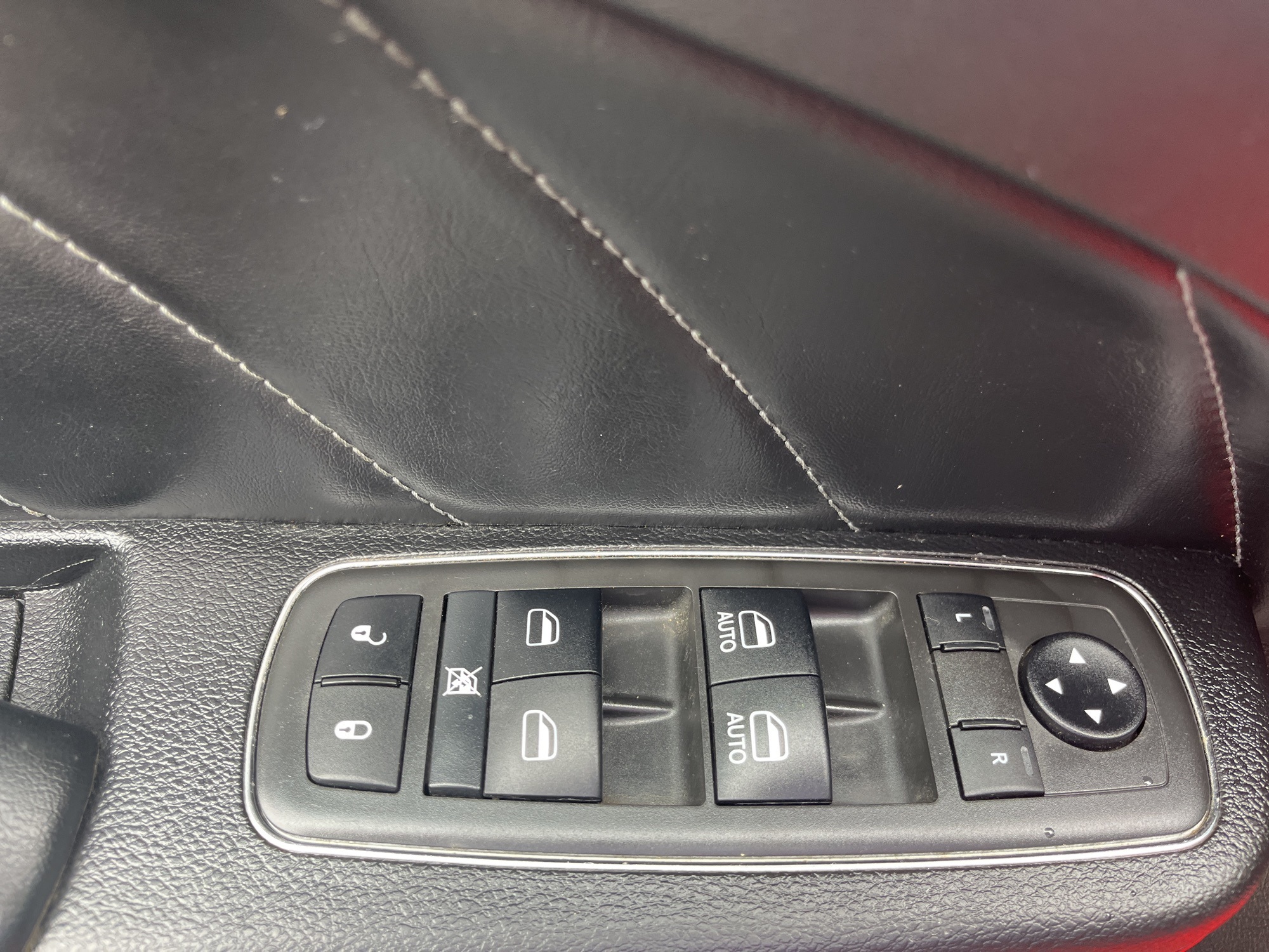 2021 Dodge Charger R/T photo 10