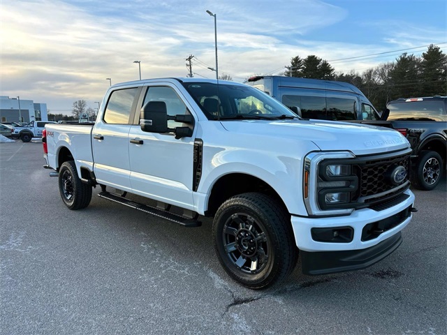 2024 Ford F-250 Super Duty XL's photo