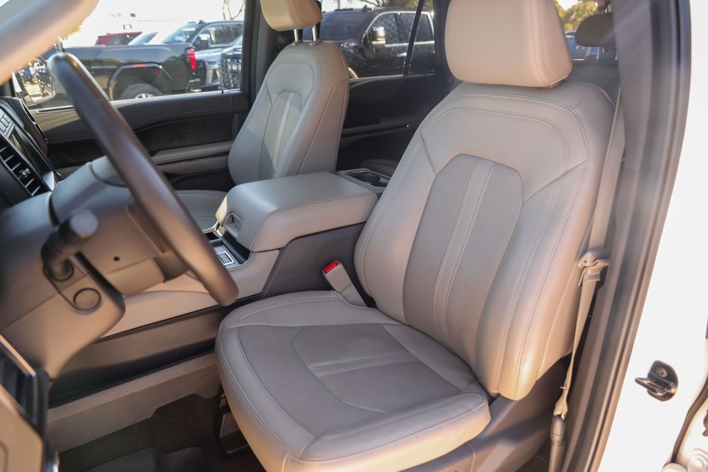 Used Car 2021 Ford Expedition Max  Limited For Sale Under $50,000 In Austin, Texas