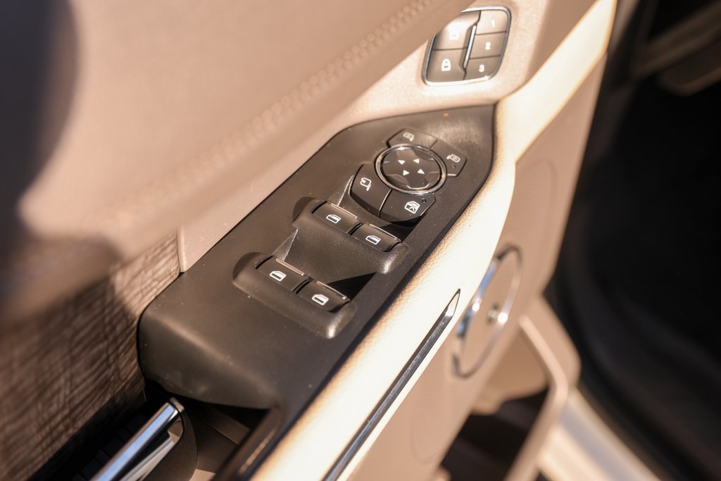 Used Car 2021 Ford Expedition Max  Limited For Sale Under $50,000 In Austin, Texas