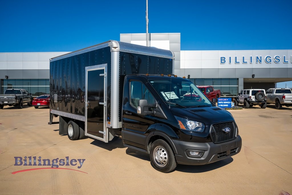 2026 Ford Transit Chassis 350 HD 9950 Lb. GVWR 156 DRW Cutaway DRW RWD