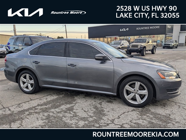 2013 Volkswagen Passat SE