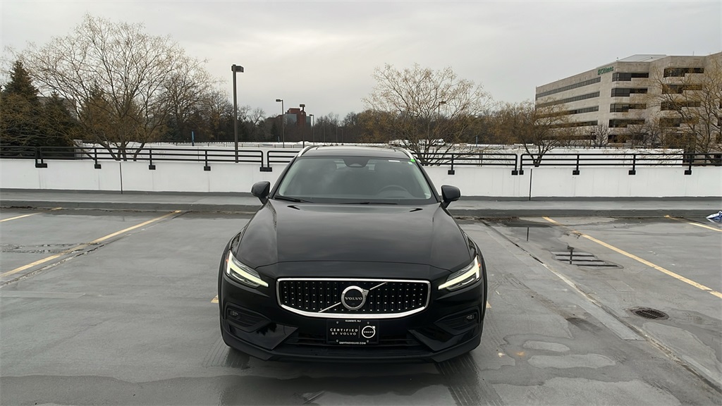 2023 Volvo V60 Cross Country B5 Ultimate AWD
