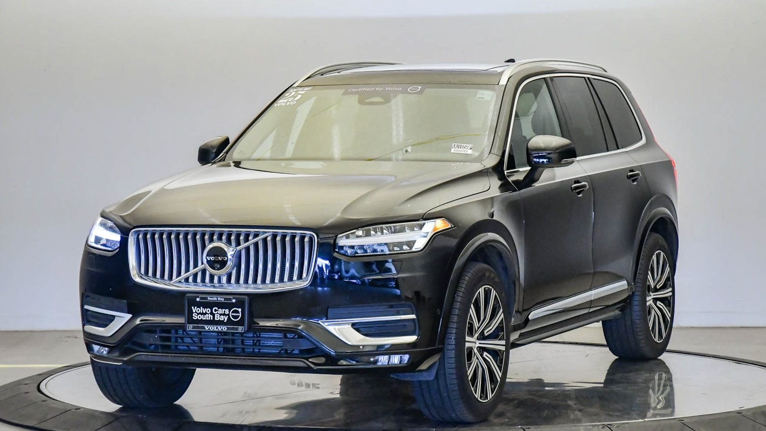 2025 Volvo XC90 B6 Plus Bright Theme 7-Passenger AWD