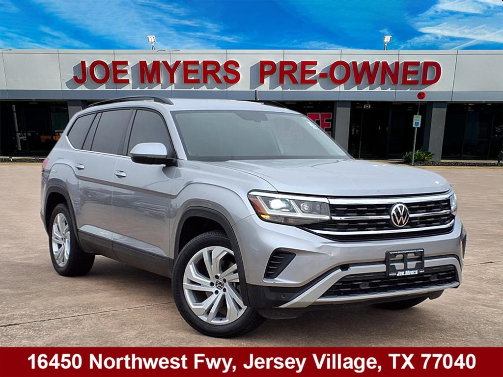 2022 Volkswagen Atlas 3.6L V6 SE w/Technology Silver at Victoria Chrysler Dodge Jeep Ram