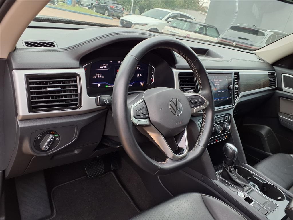 2022 Volkswagen Atlas 3.6L V6 SE w/Technology Silver at Victoria Chrysler Dodge Jeep Ram