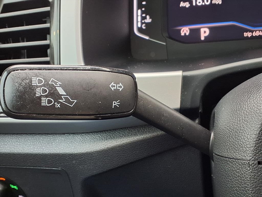 2022 Volkswagen Atlas 3.6L V6 SE w/Technology Silver at Victoria Chrysler Dodge Jeep Ram