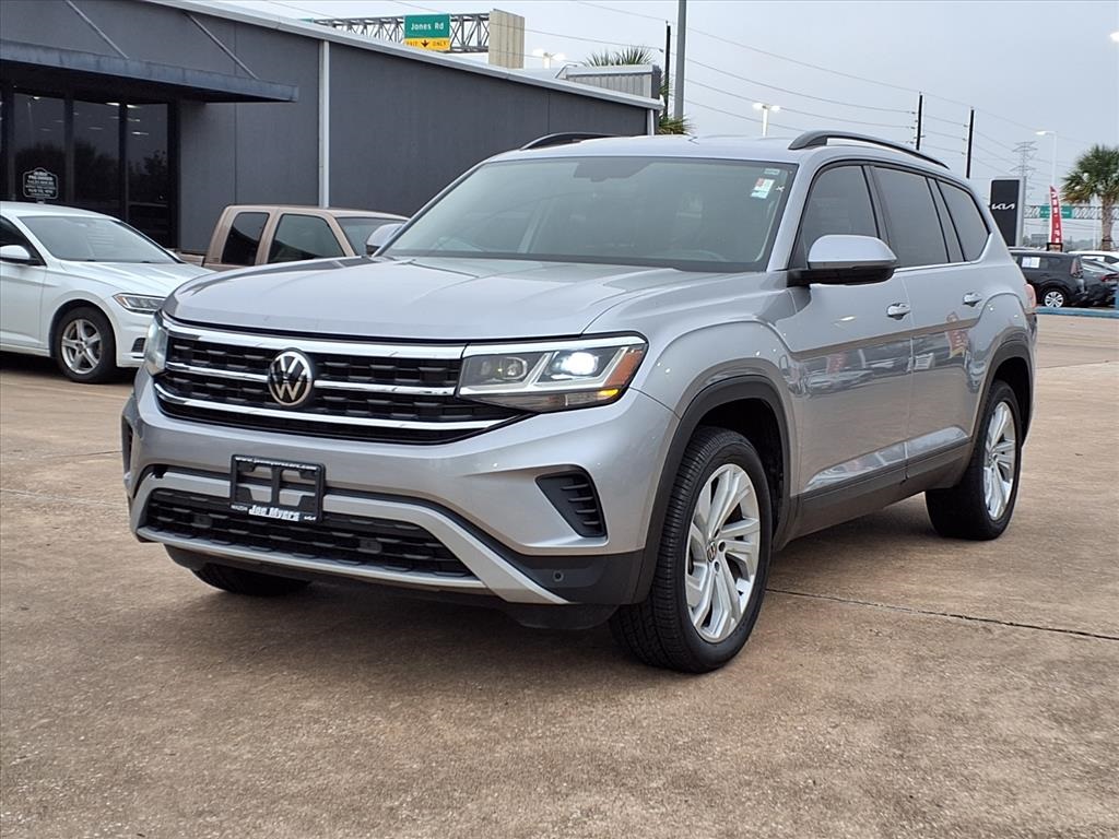 2022 Volkswagen Atlas 3.6L V6 SE w/Technology Silver at Victoria Chrysler Dodge Jeep Ram