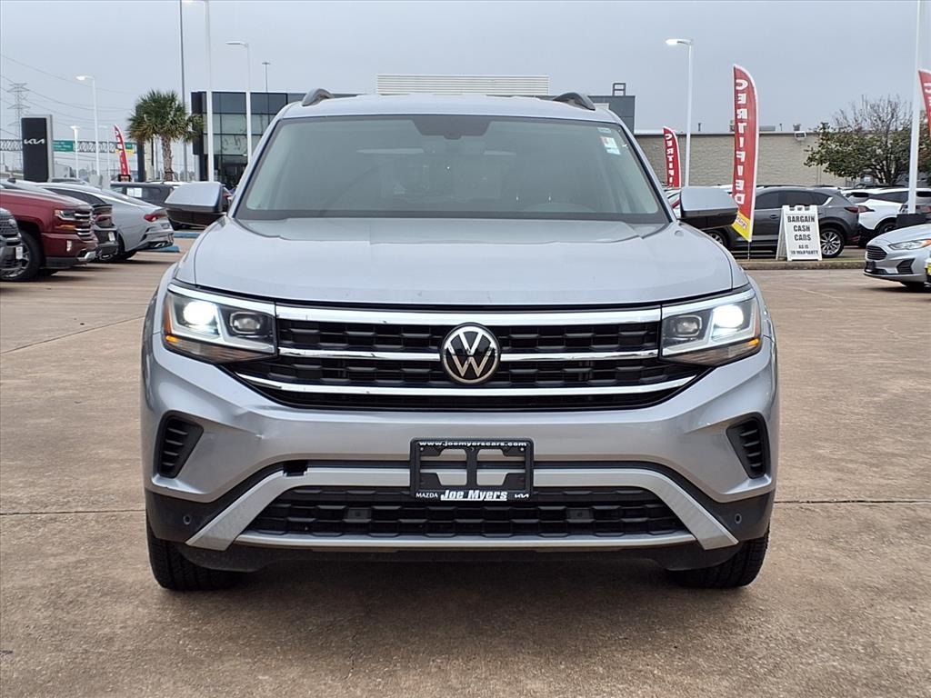 2022 Volkswagen Atlas 3.6L V6 SE w/Technology Silver at Victoria Chrysler Dodge Jeep Ram