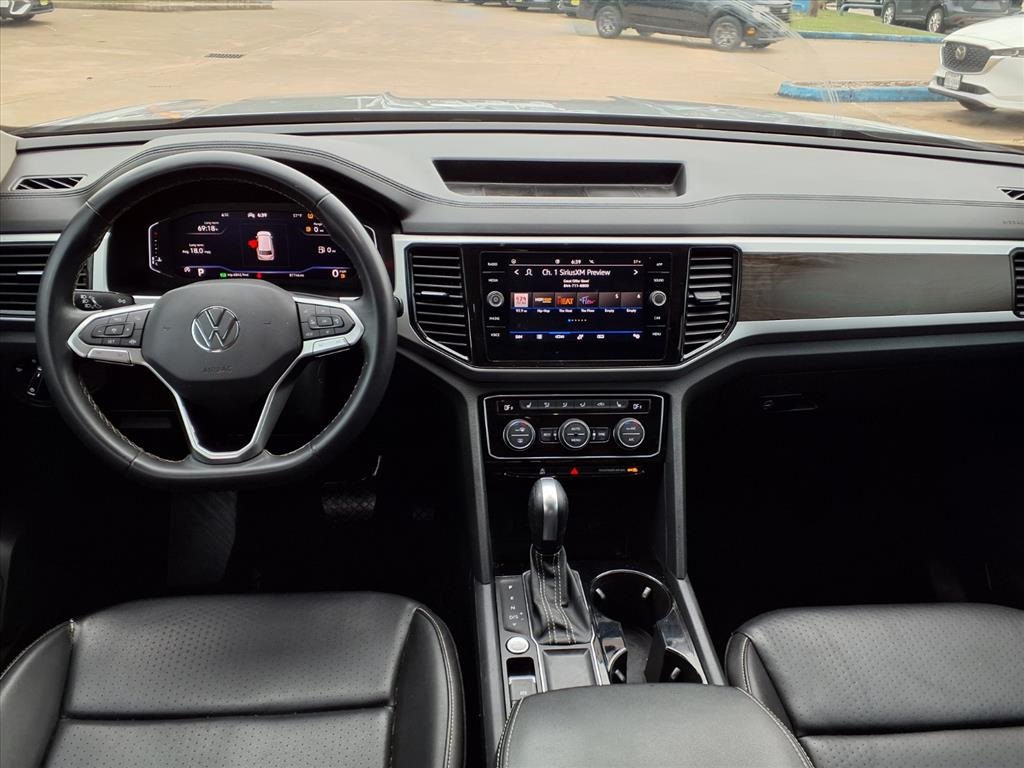 2022 Volkswagen Atlas 3.6L V6 SE w/Technology Silver at Victoria Chrysler Dodge Jeep Ram