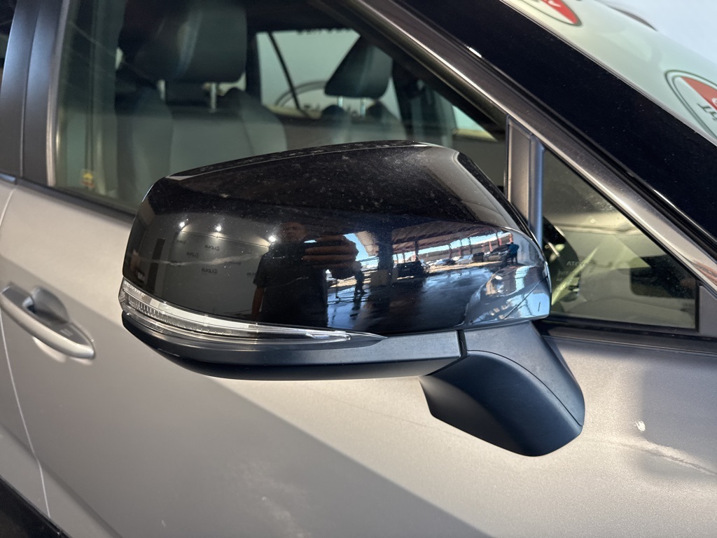 Thumbnail: 2021 Toyota RAV4 - 10