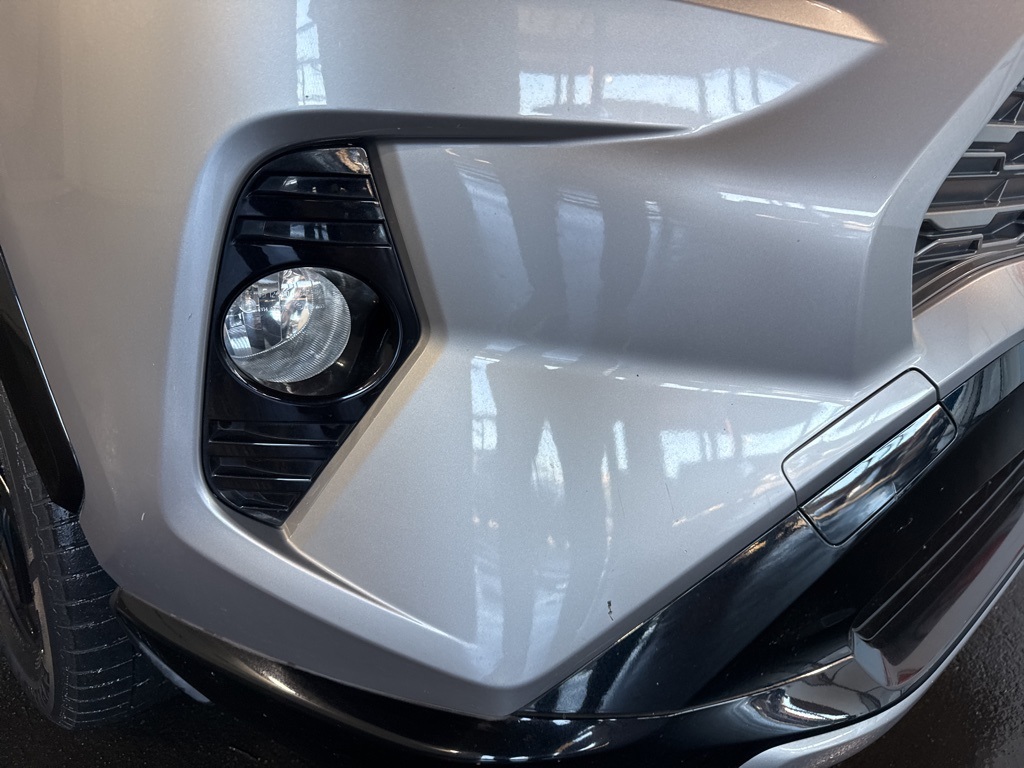 Thumbnail: 2021 Toyota RAV4 - 13