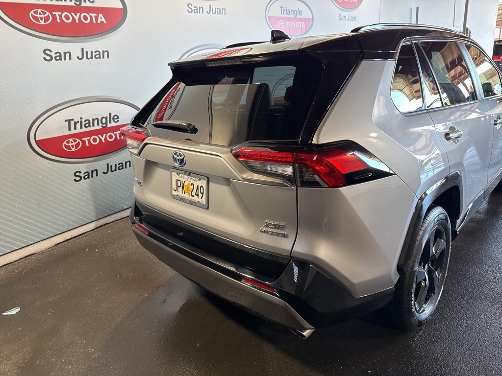 Thumbnail: 2021 Toyota RAV4 - 22