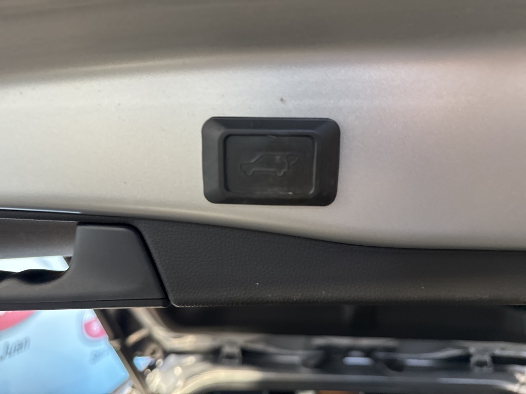 Thumbnail: 2021 Toyota RAV4 - 27