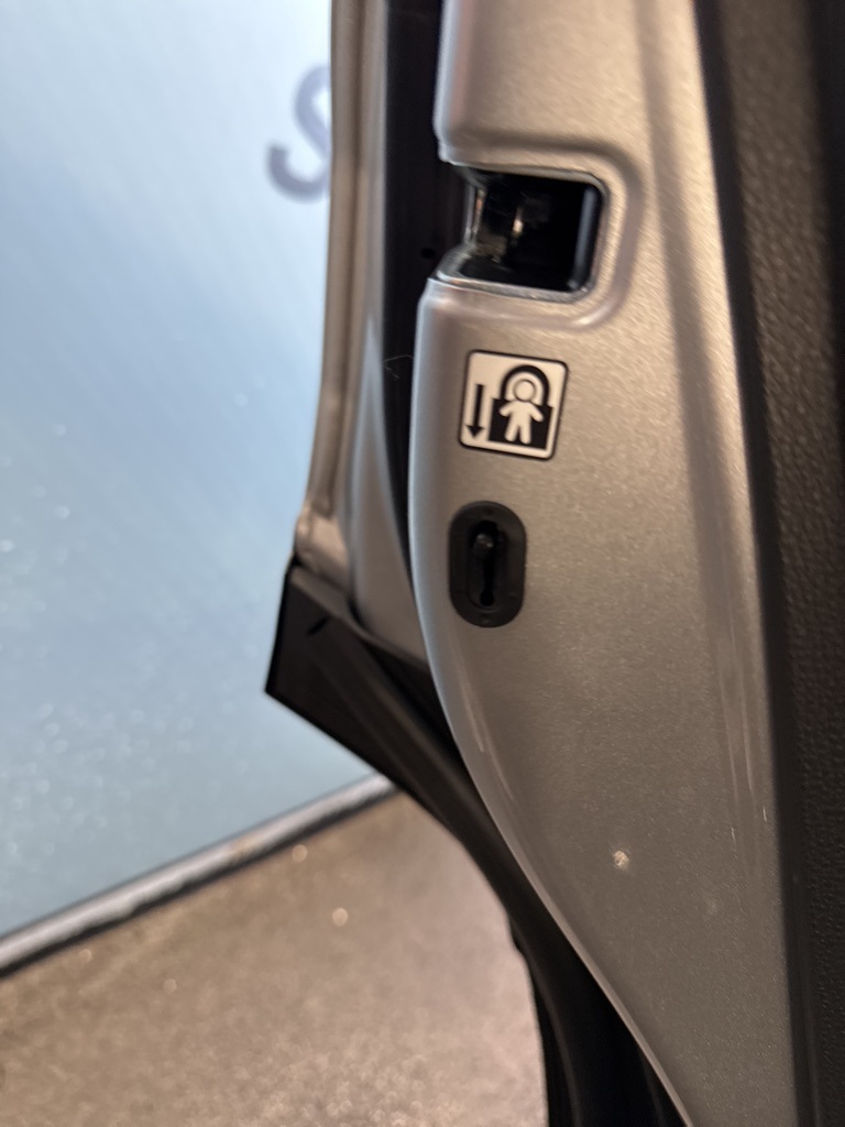 Thumbnail: 2021 Toyota RAV4 - 30