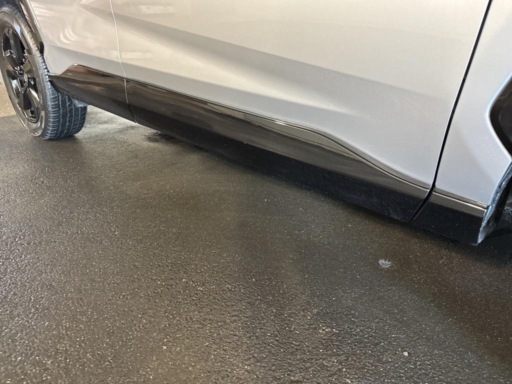 Thumbnail: 2021 Toyota RAV4 - 8