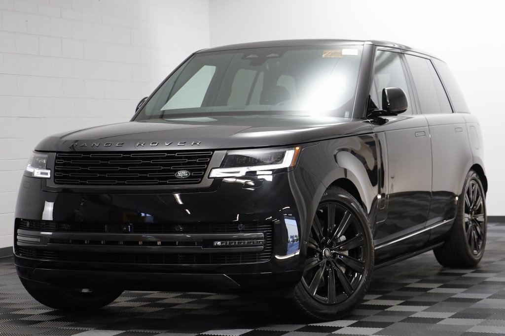 2025 Land Rover Range Rover P550e SE AWD