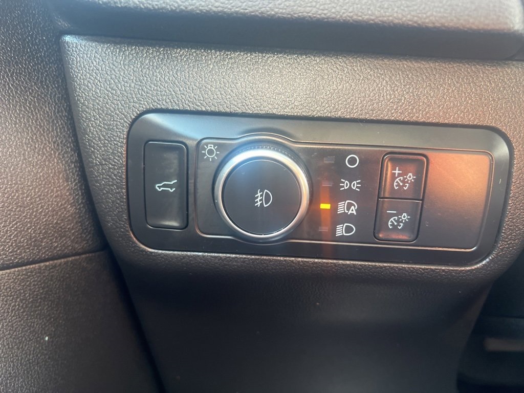 Used Car 2022 Ford Escape  Sel For Sale Under $25,000 In Floresville, Texas