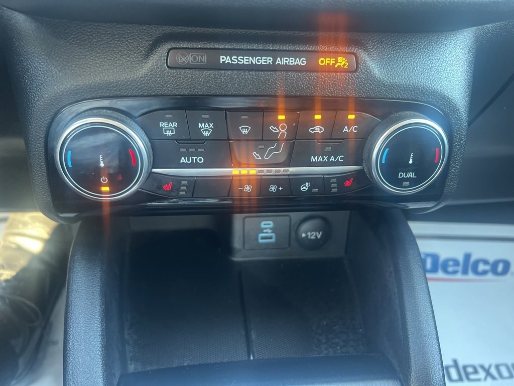 Used Car 2022 Ford Escape  Sel For Sale Under $25,000 In Floresville, Texas