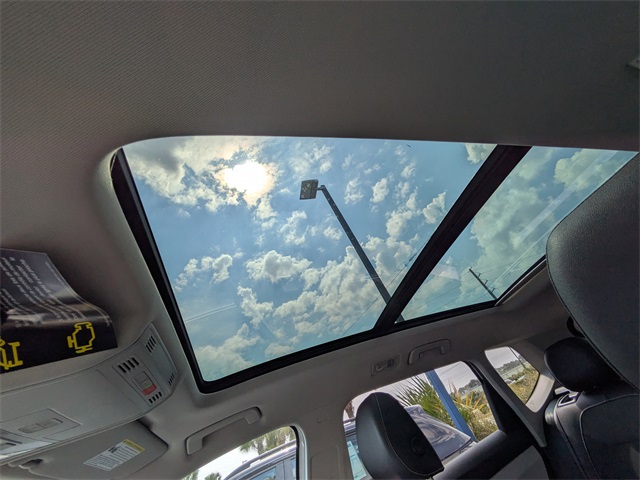 2025 Volkswagen Taos 1.5T SE White at Stokes Volkswagen