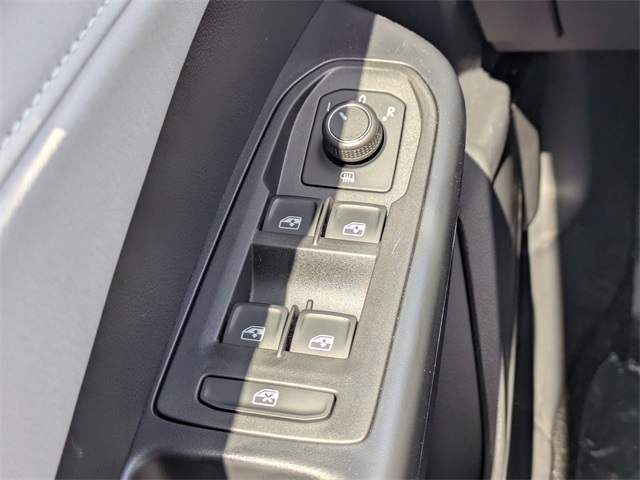 2025 Volkswagen Taos 1.5T SE White at Stokes Volkswagen