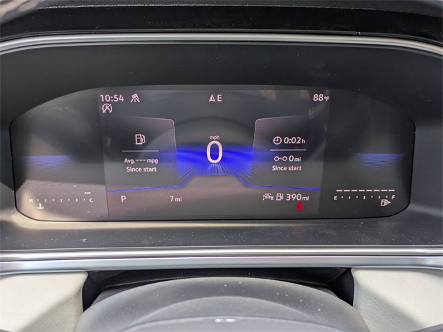 2025 Volkswagen Taos 1.5T SE White at Stokes Volkswagen