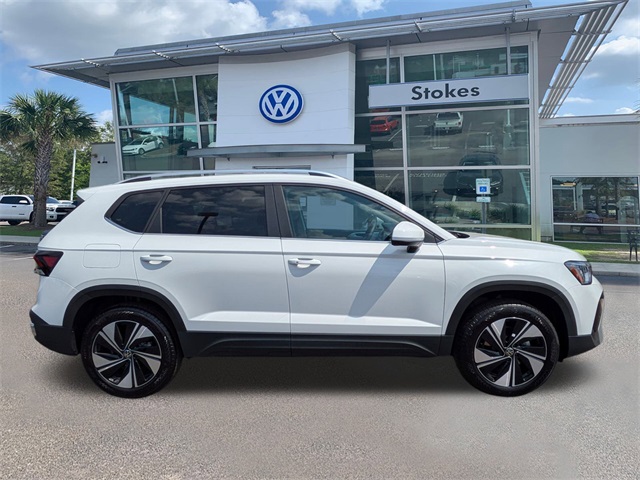 2025 Volkswagen Taos 1.5T SE White at Stokes Volkswagen