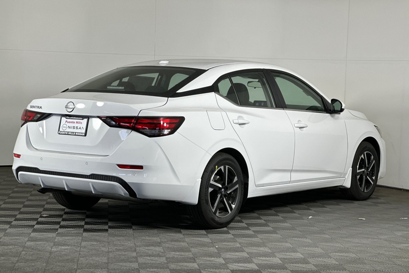 2025 Nissan Sentra SV photo 3