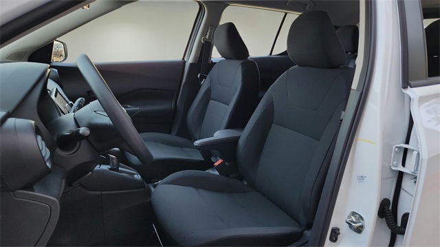 2025 Nissan Kicks Play