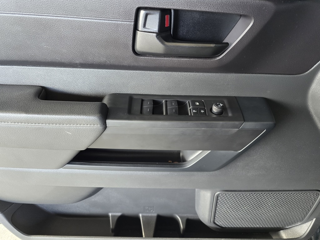 Thumbnail: 2025 Toyota Tundra - 14