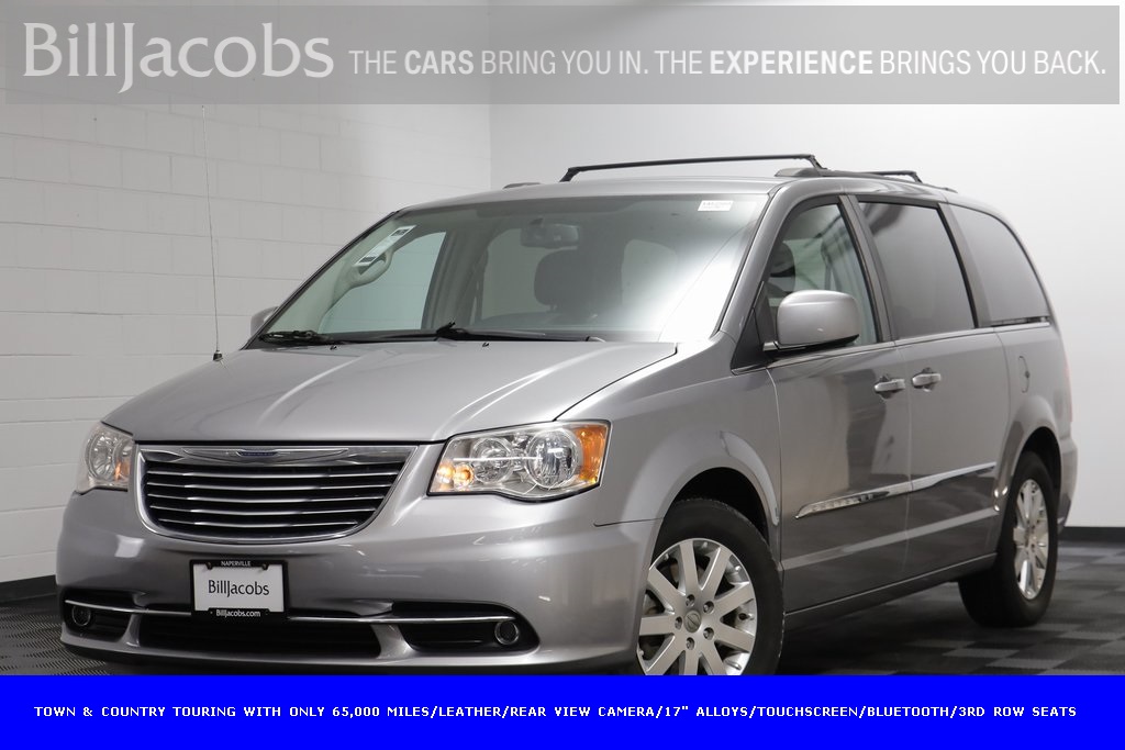 2014 Chrysler Town & Country Touring FWD