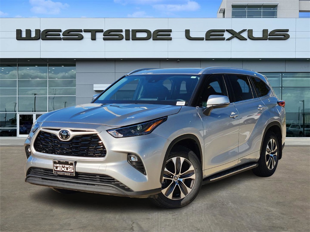2022 Toyota Highlander XLE Silver at DeMontrond Mazda