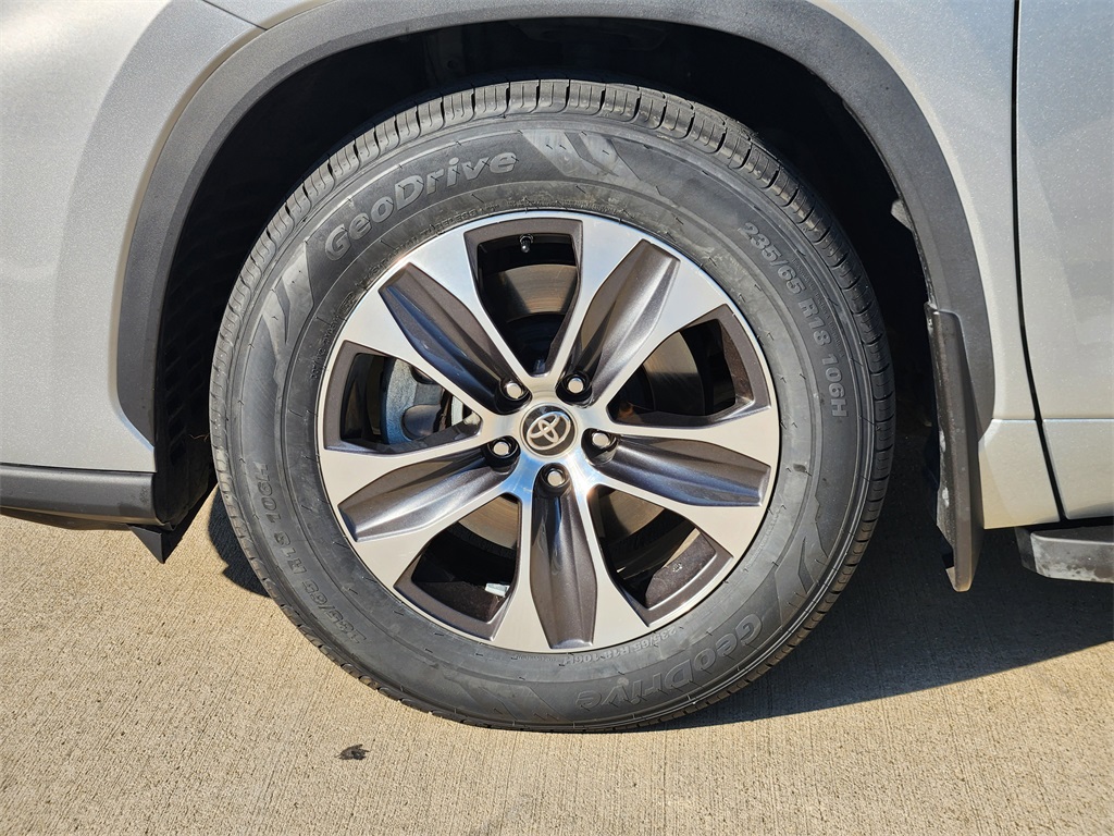 2022 Toyota Highlander XLE Silver at DeMontrond Mazda