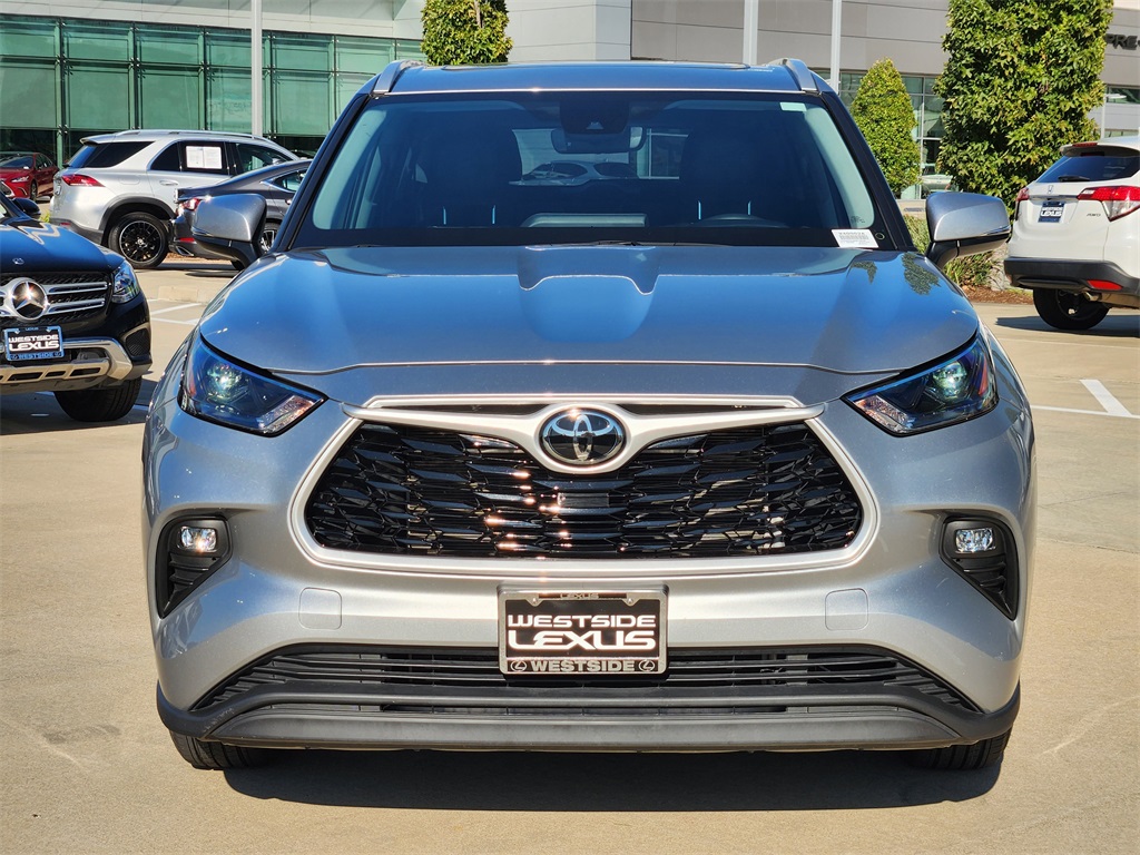 2022 Toyota Highlander XLE Silver at DeMontrond Mazda