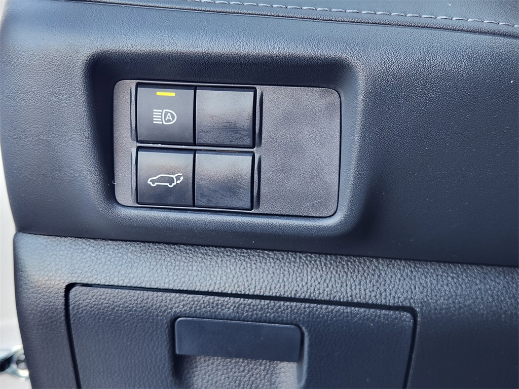 2022 Toyota Highlander XLE Silver at DeMontrond Mazda