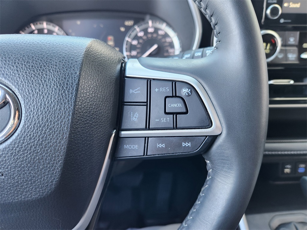 2022 Toyota Highlander XLE Silver at DeMontrond Mazda