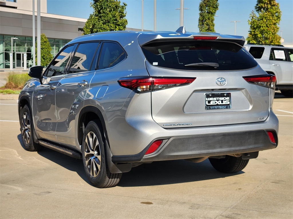 2022 Toyota Highlander XLE Silver at DeMontrond Mazda