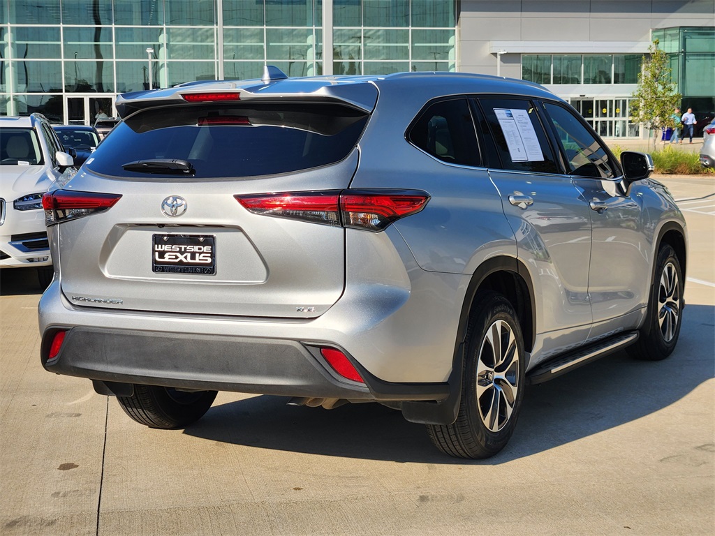 2022 Toyota Highlander XLE Silver at DeMontrond Mazda