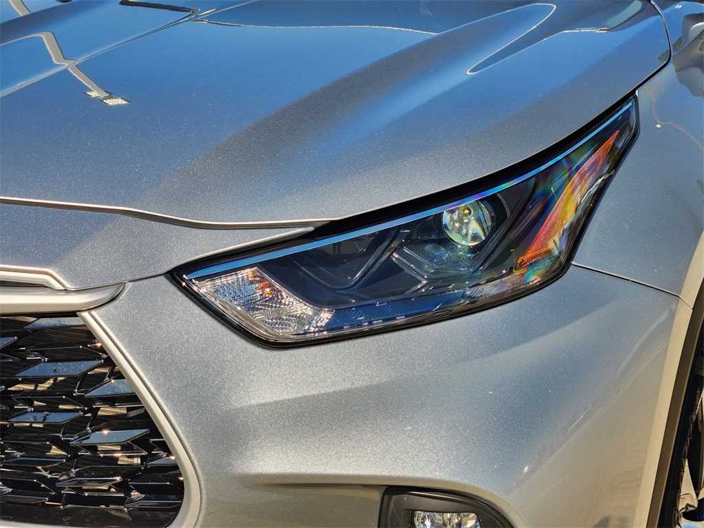 2022 Toyota Highlander XLE Silver at DeMontrond Mazda