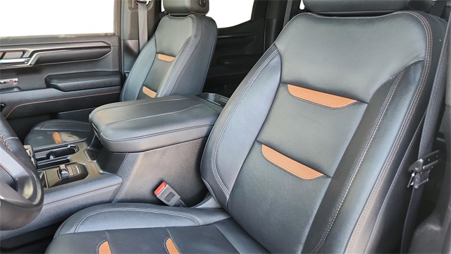2023 GMC Sierra 1500 - Image 10