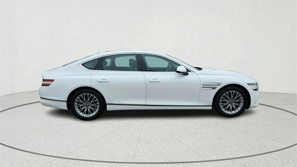 2023 Genesis G80