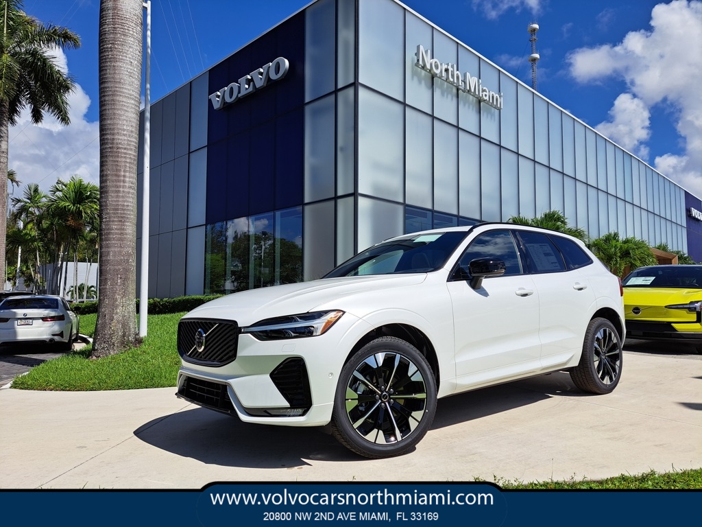 2026 Volvo XC60 Plus's photo