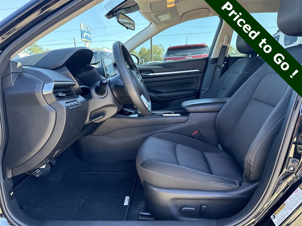 2021 Nissan Altima 2.5 SV - 11