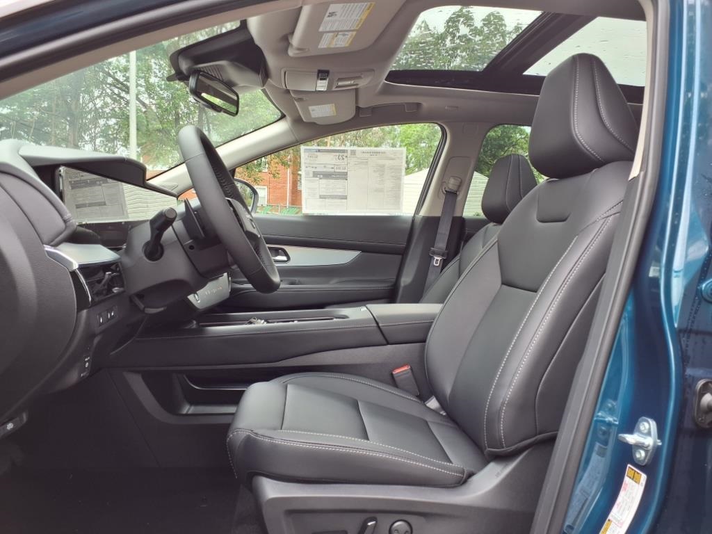 2025 Nissan Murano SL photo 3