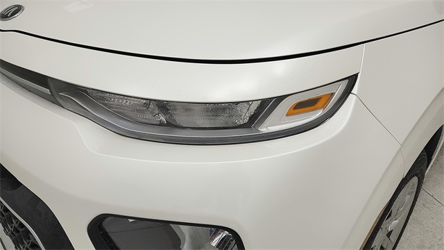 2020 Kia Soul LX White at Parkway Family Mazda