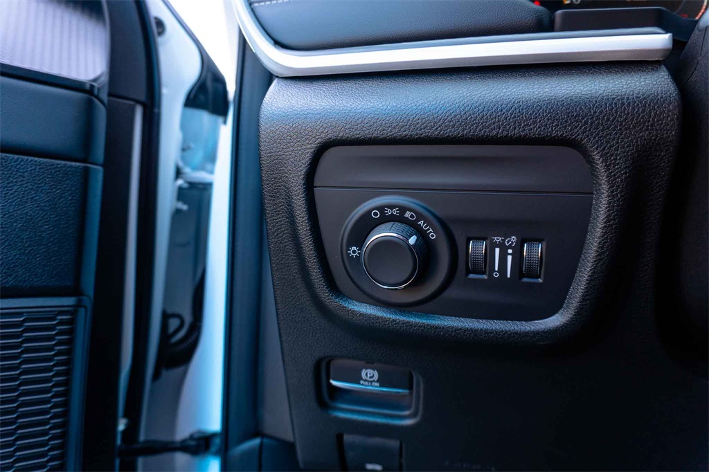 New Car 2025 Jeep Grand Cherokee  Altitude For Sale Under $35,000 In San Marcos, Texas